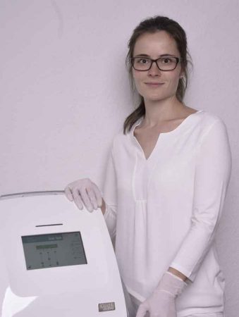 Kaiser Haarentfernung Berlin, Angie Kaiser